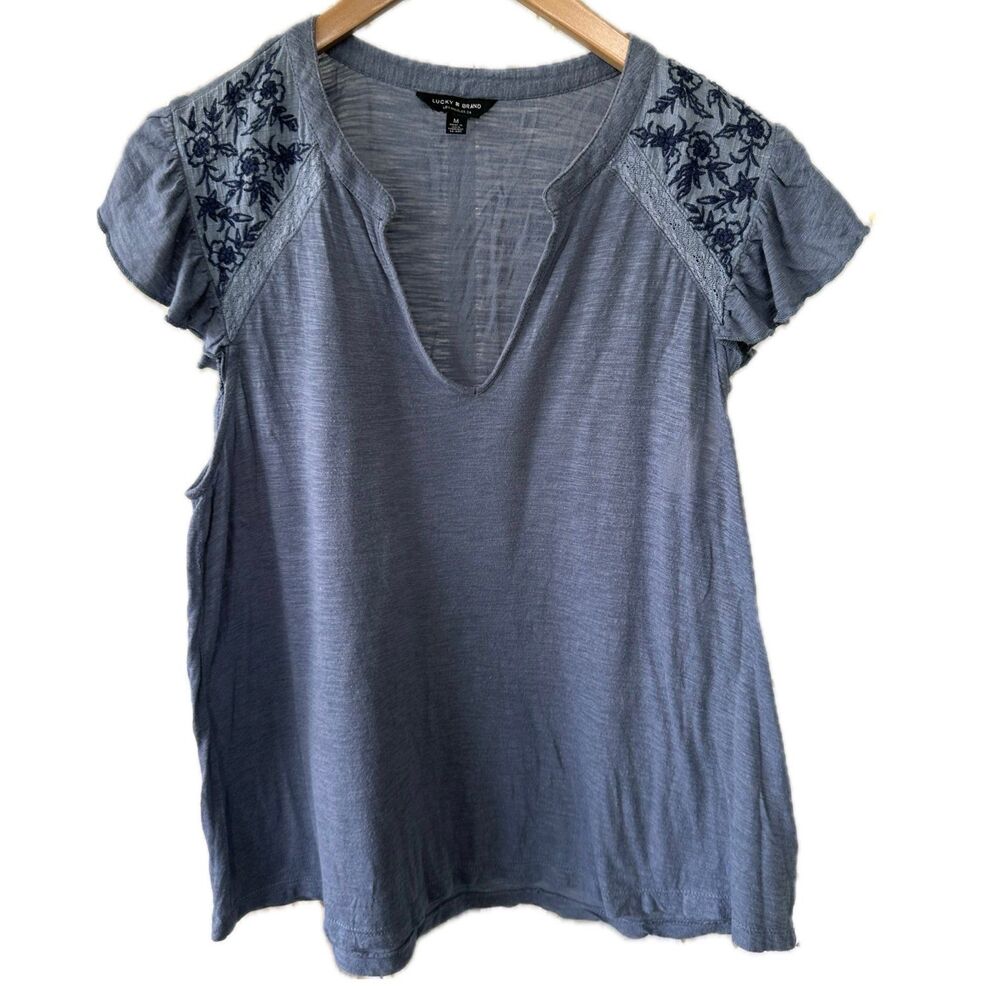 Lucky Brand Embroidered Floral Lace Trim Flutter Ruffle Sleeves V Neck Blouse M